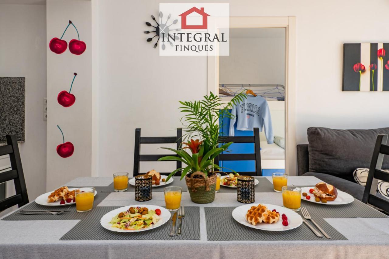 Charlie Chaplin Apartment Palamos Luaran gambar
